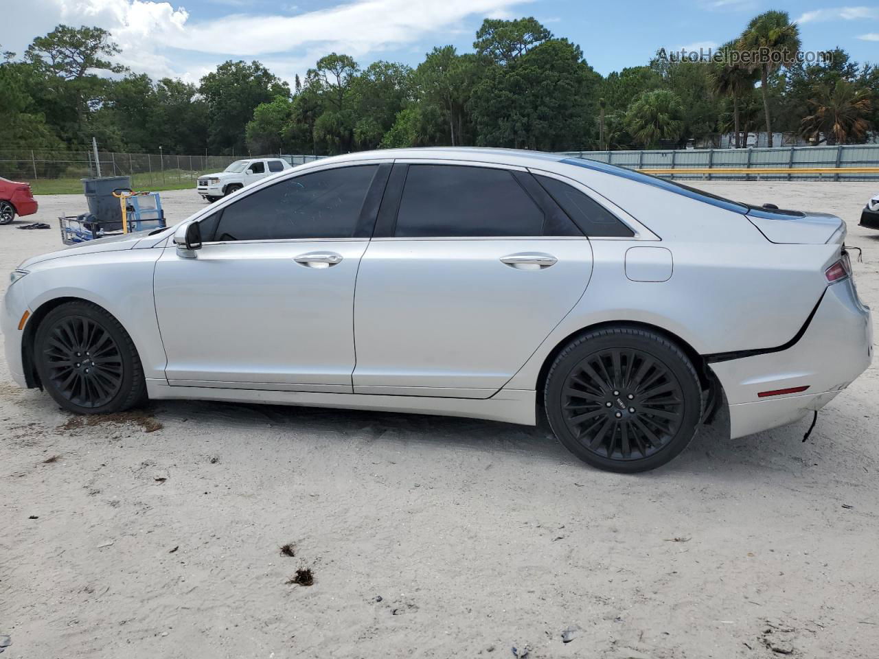 2014 Lincoln Mkz  Silver vin: 3LN6L2GK4ER813302