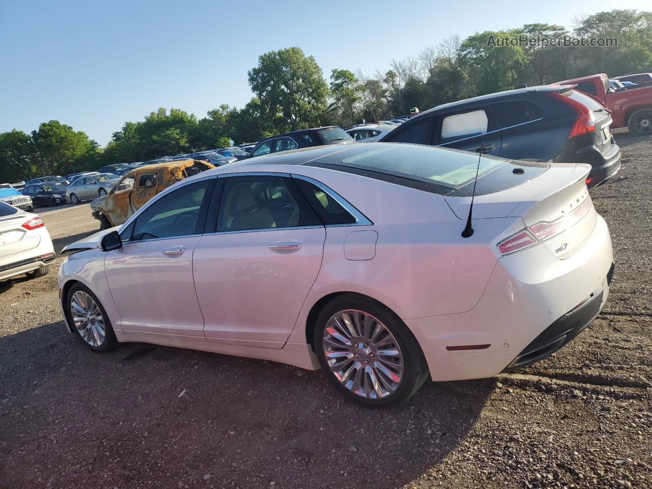 2014 Lincoln Mkz  White vin: 3LN6L2GK7ER823046