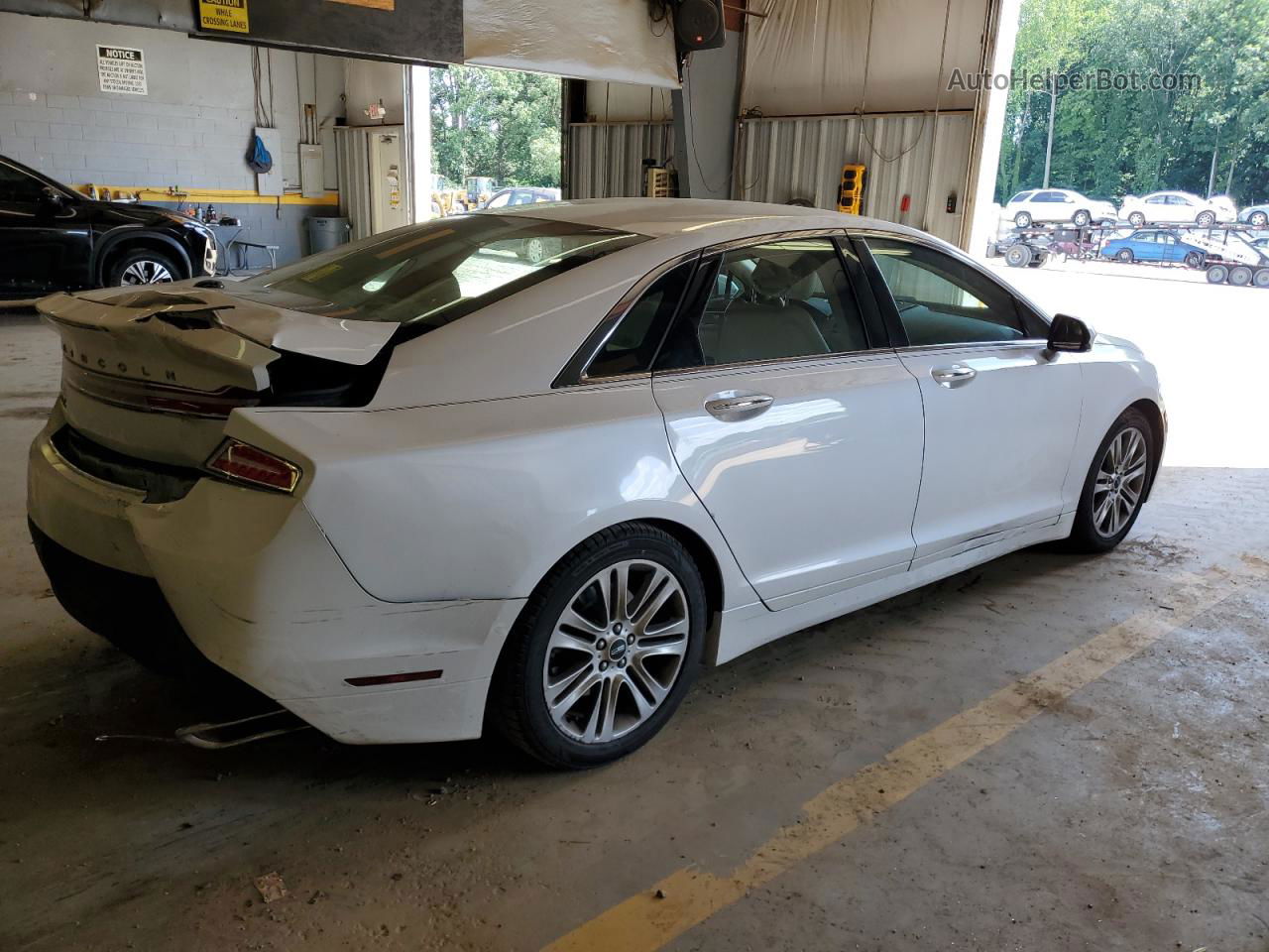 2014 Lincoln Mkz  White vin: 3LN6L2GK9ER821945