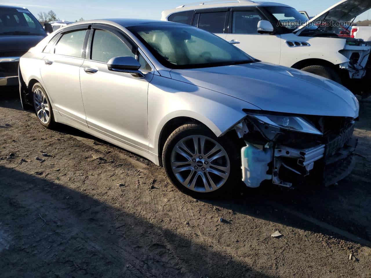 2014 Lincoln Mkz  Silver vin: 3LN6L2GKXER835241