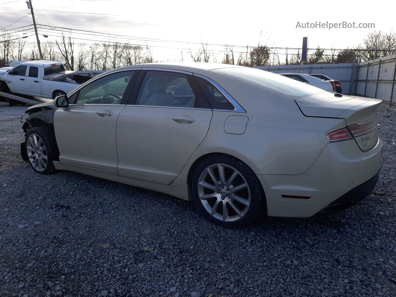 2014 Lincoln Mkz  Золотой vin: 3LN6L2J97ER832125