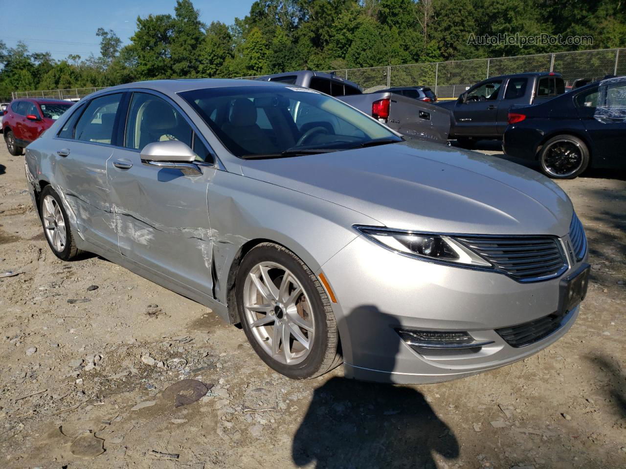 2014 Lincoln Mkz  Silver vin: 3LN6L2JK7ER825159