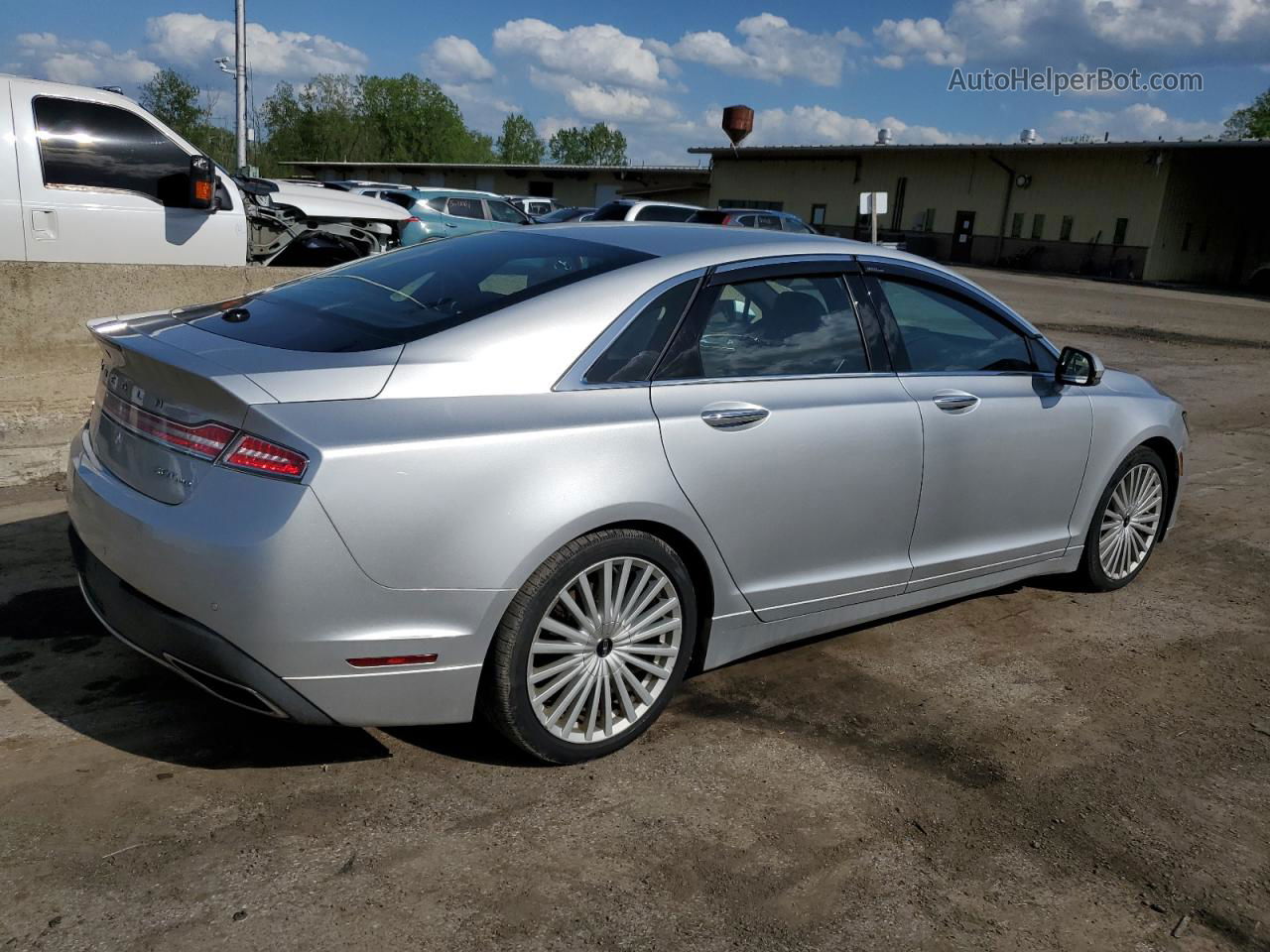 2017 Lincoln Mkz Reserve Серебряный vin: 3LN6L5FC6HR612789