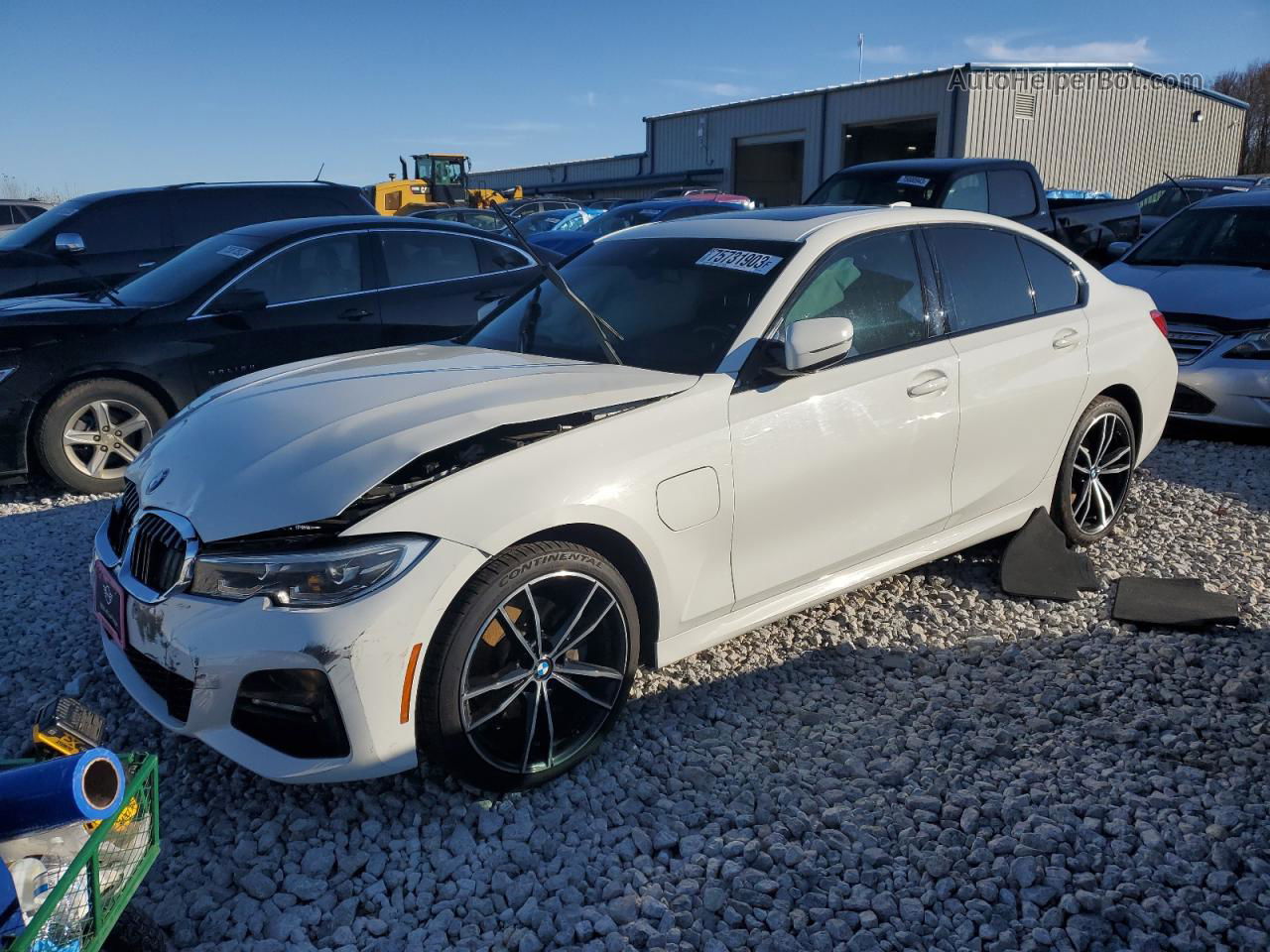 2021 Bmw 330xe  White vin: 3MW5P9J06M8B75463