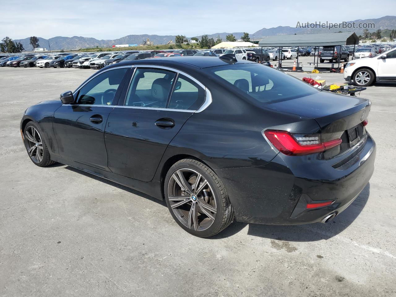 2020 Bmw 330i  Black vin: 3MW5R1J01L8B28061