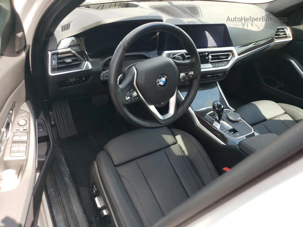 2021 Bmw 330i  Белый vin: 3MW5R1J02M8B97178