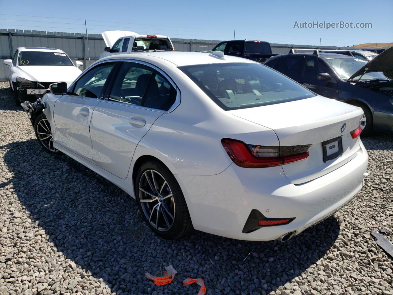 2020 Bmw 330i  White vin: 3MW5R1J08L8B12858