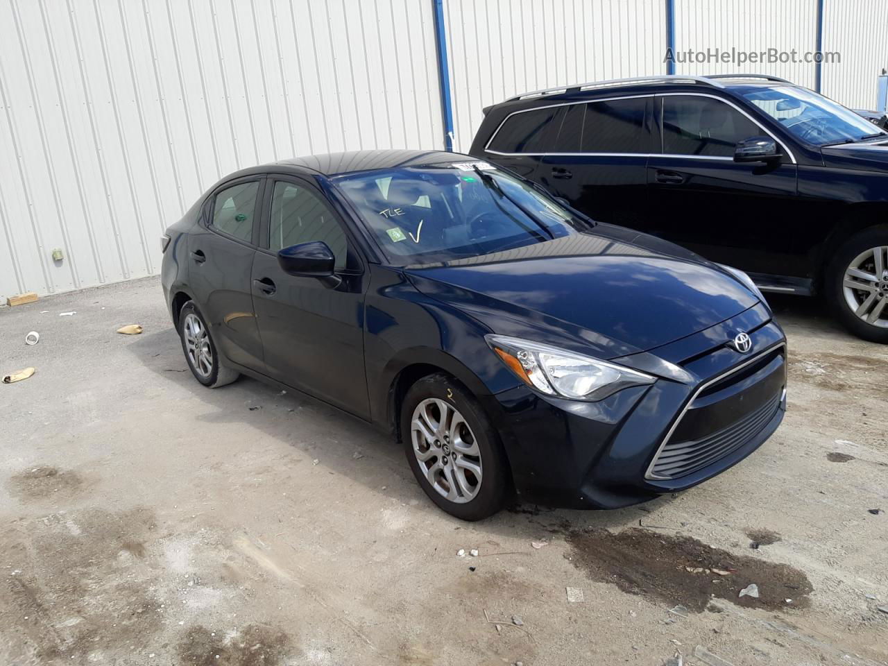 2018 Toyota Yaris Ia  Black vin: 3MYDLBYV0JY316009