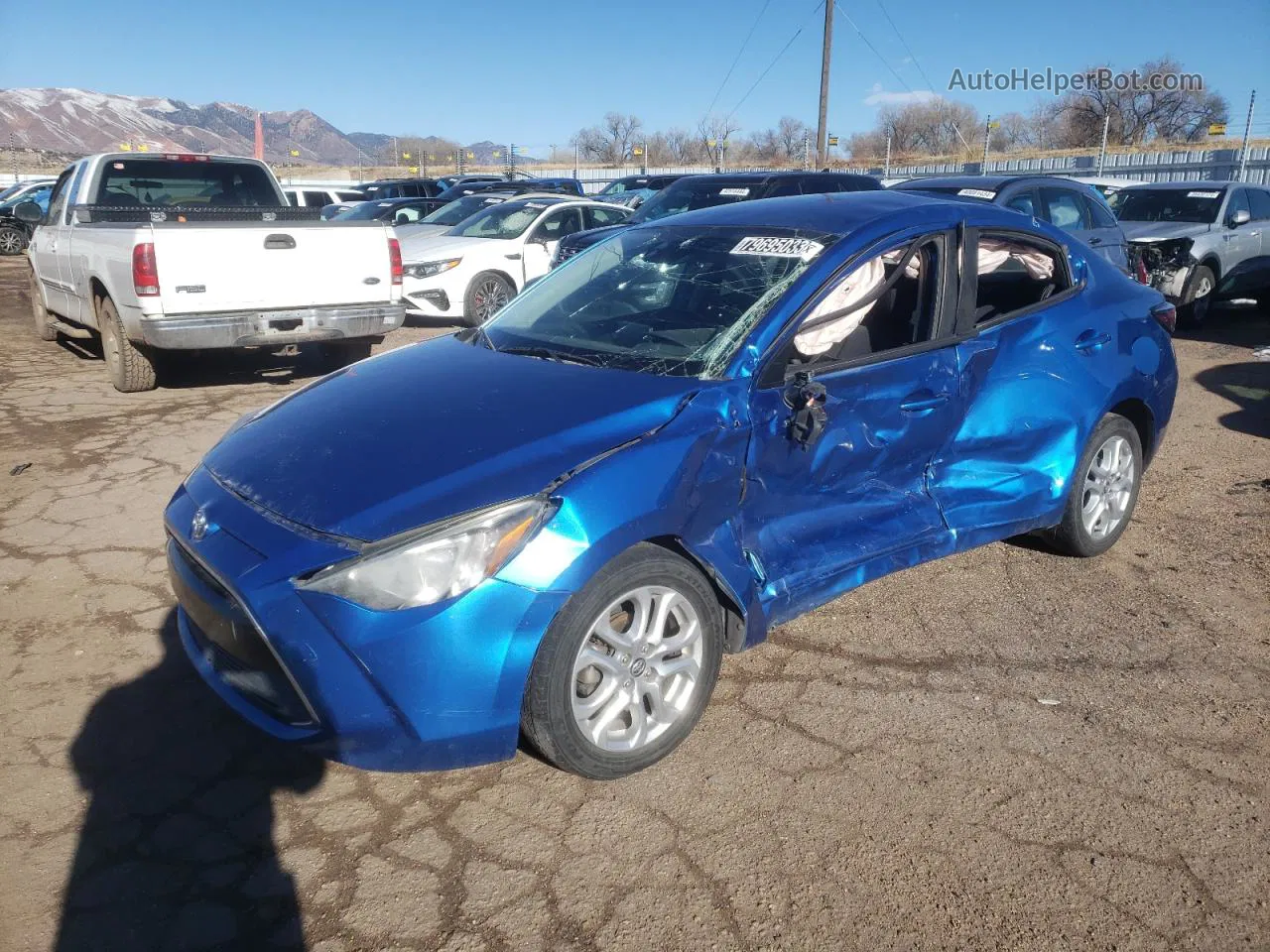 2018 Toyota Yaris Ia Blue vin: 3MYDLBYV0JY319167