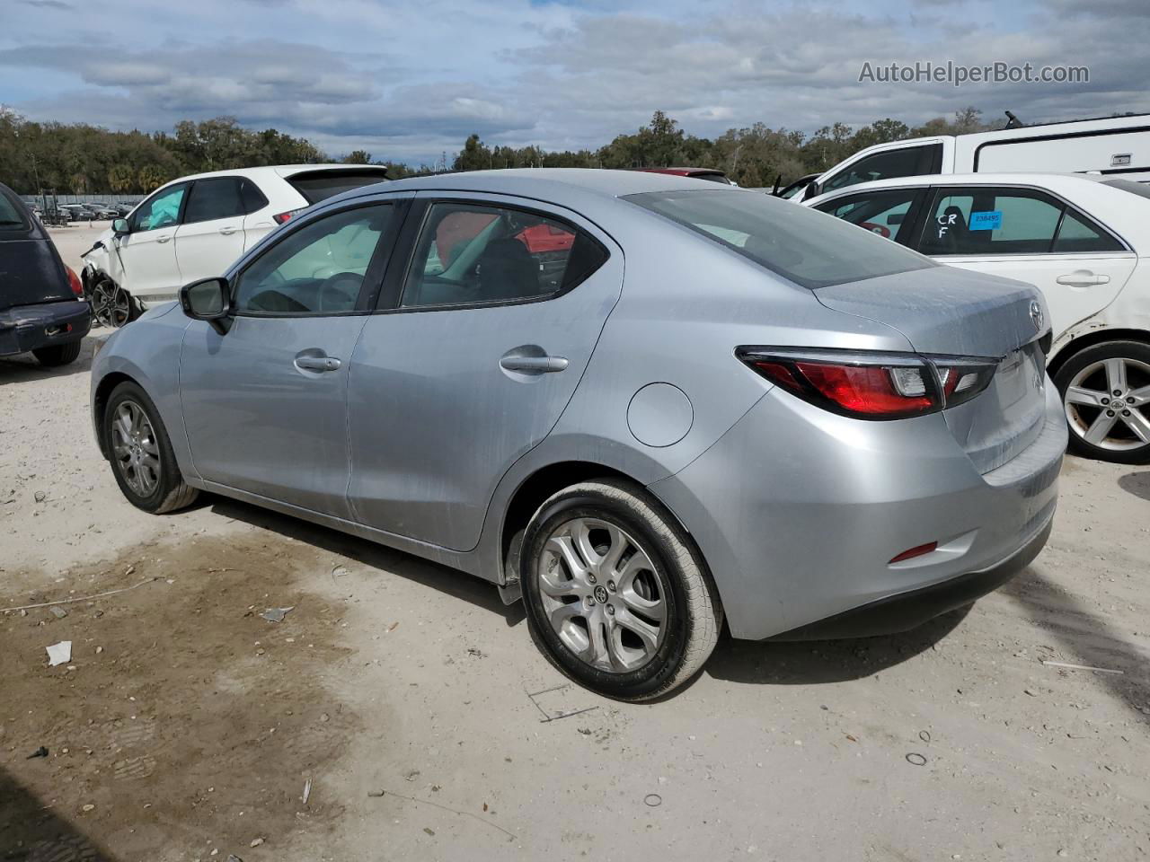 2018 Toyota Yaris Ia  Silver vin: 3MYDLBYV0JY332193