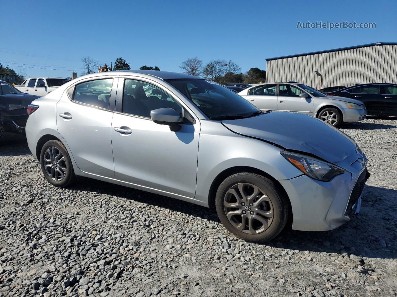 2019 Toyota Yaris L Silver vin: 3MYDLBYV0KY508080