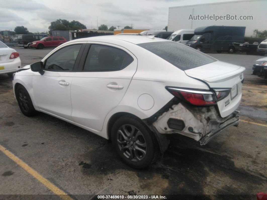 2019 Toyota Yaris Sedan L/le/xle White vin: 3MYDLBYV0KY516311