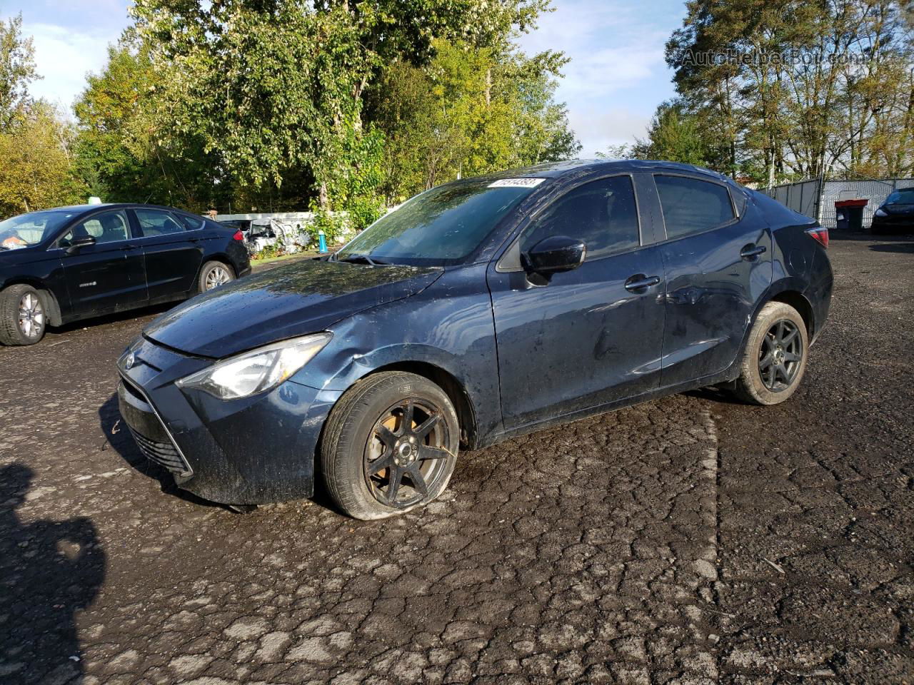 2018 Toyota Yaris Ia  Синий vin: 3MYDLBYV1JY301325