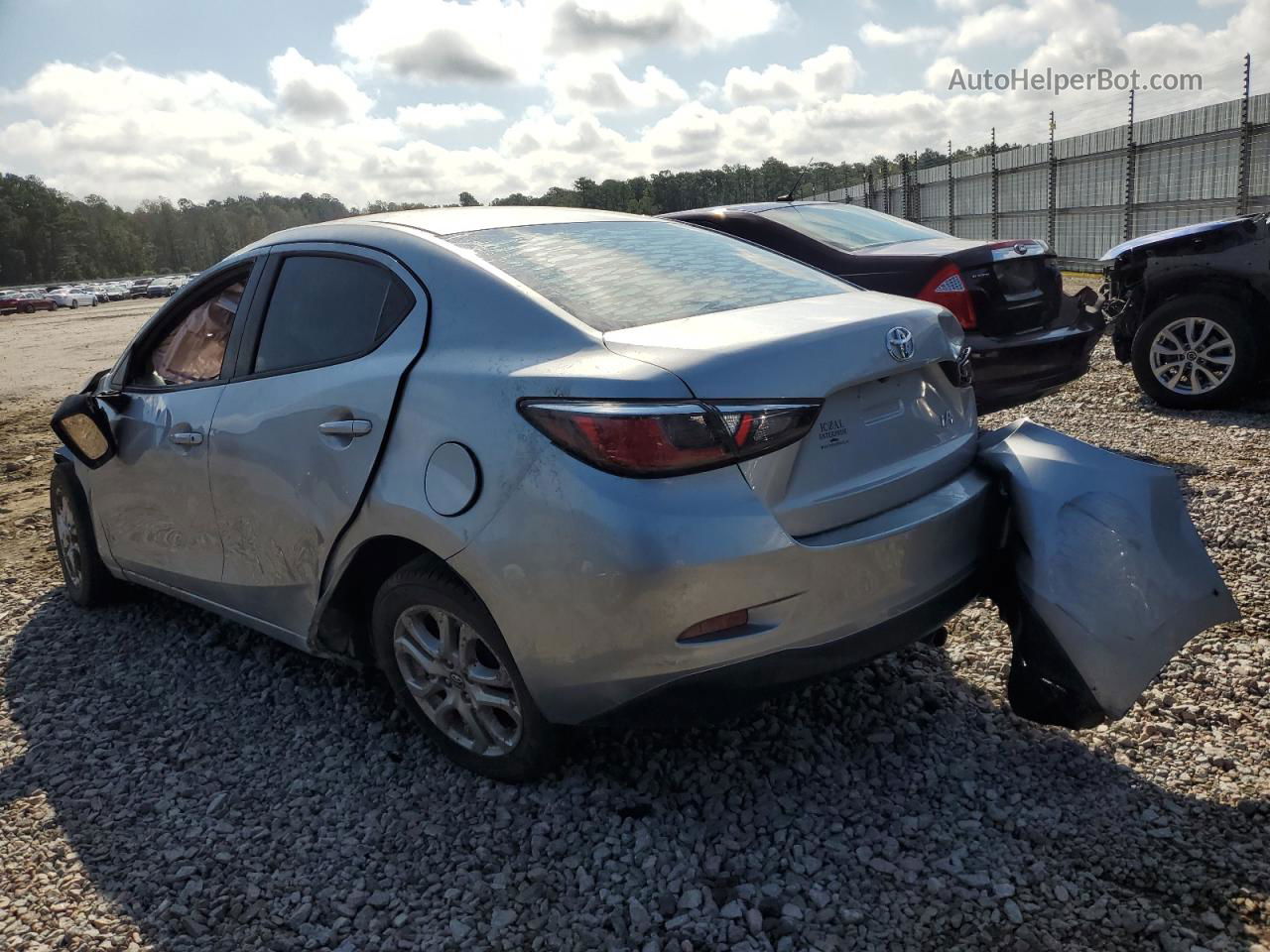 2018 Toyota Yaris Ia  Silver vin: 3MYDLBYV1JY302409