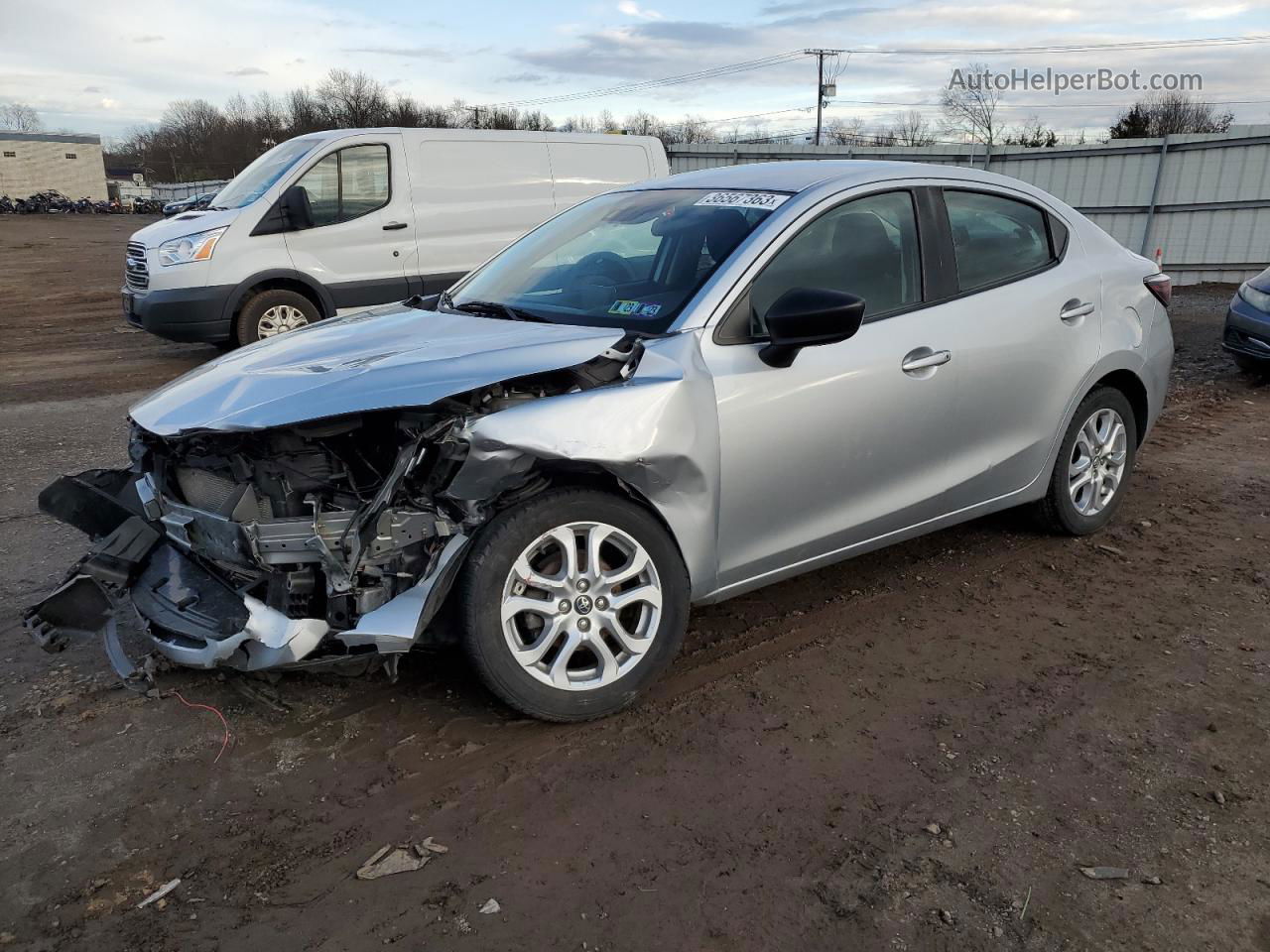 2018 Toyota Yaris Ia  Silver vin: 3MYDLBYV1JY323129