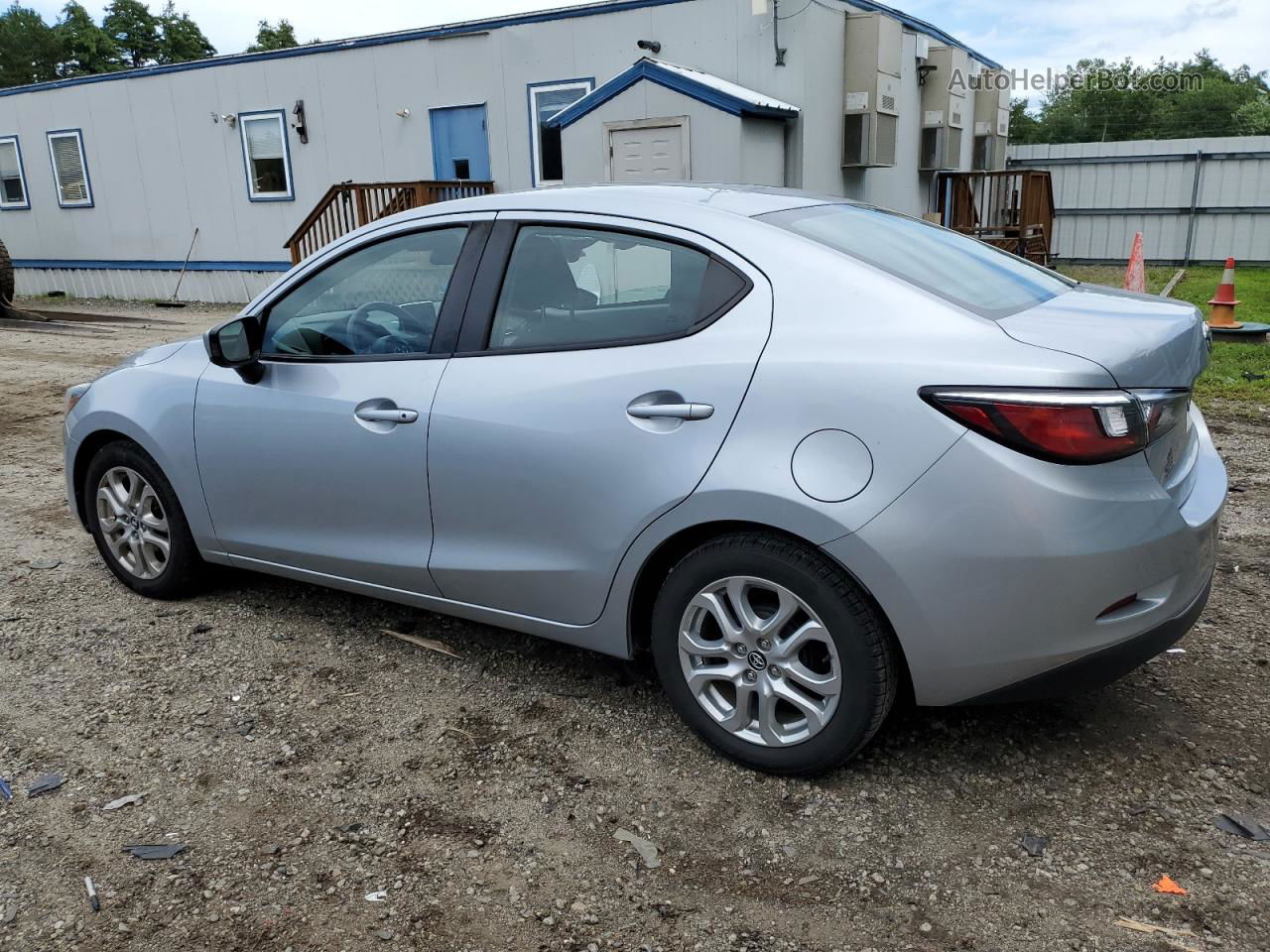 2018 Toyota Yaris Ia  Silver vin: 3MYDLBYV1JY331280