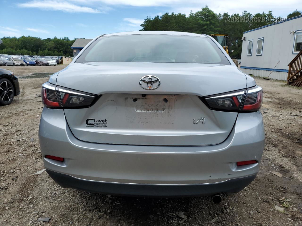 2018 Toyota Yaris Ia  Silver vin: 3MYDLBYV1JY331280