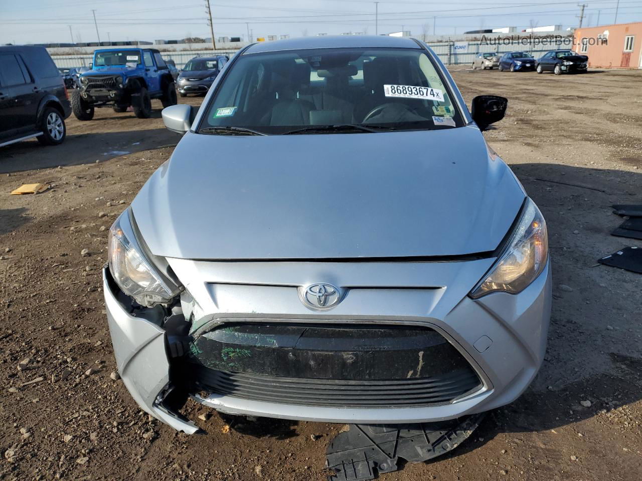 2018 Toyota Yaris Ia  Silver vin: 3MYDLBYV1JY332266