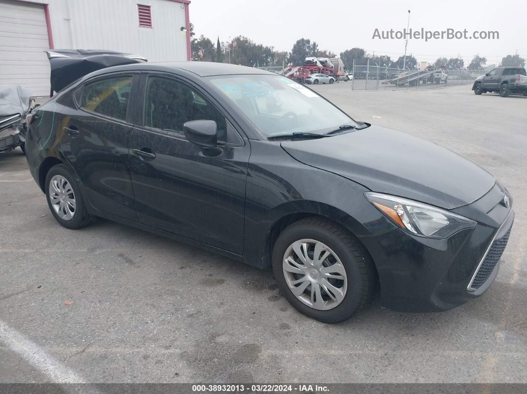 2019 Toyota Yaris L Black vin: 3MYDLBYV1KY501736