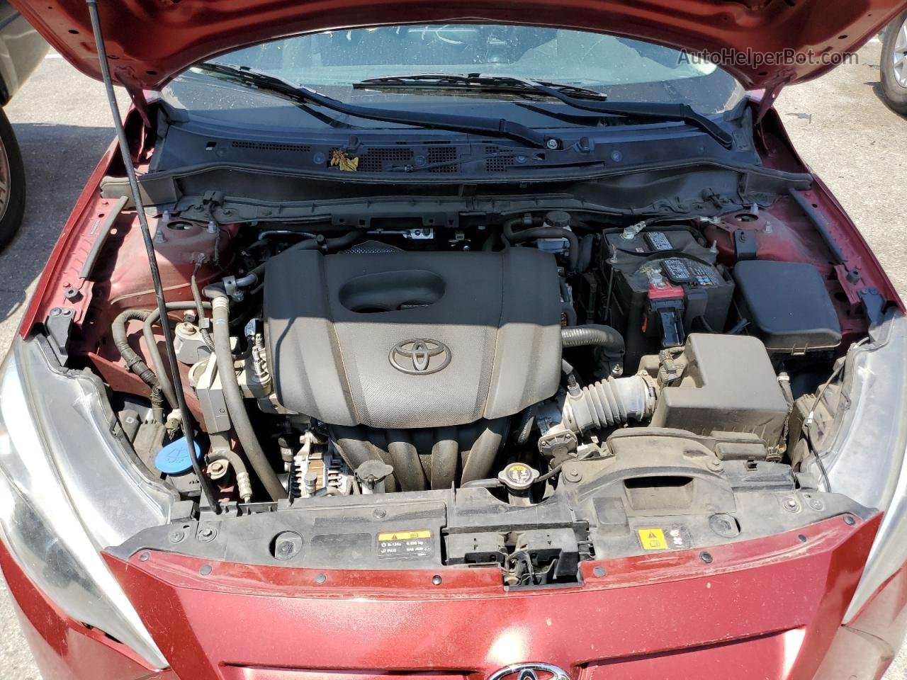 2019 Toyota Yaris L Red vin: 3MYDLBYV1KY502482