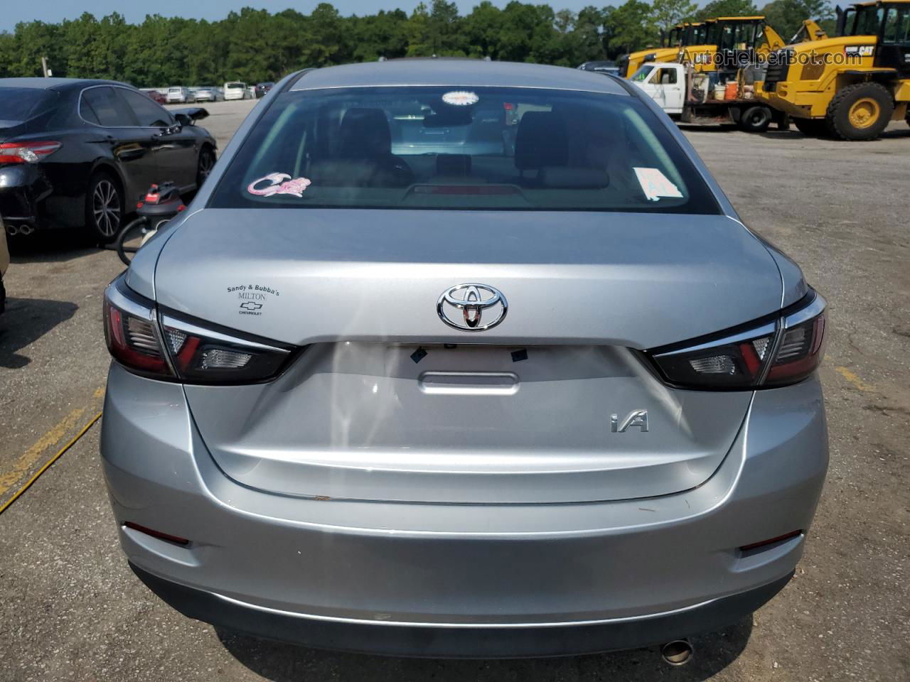 2018 Toyota Yaris Ia  Silver vin: 3MYDLBYV2JY317789