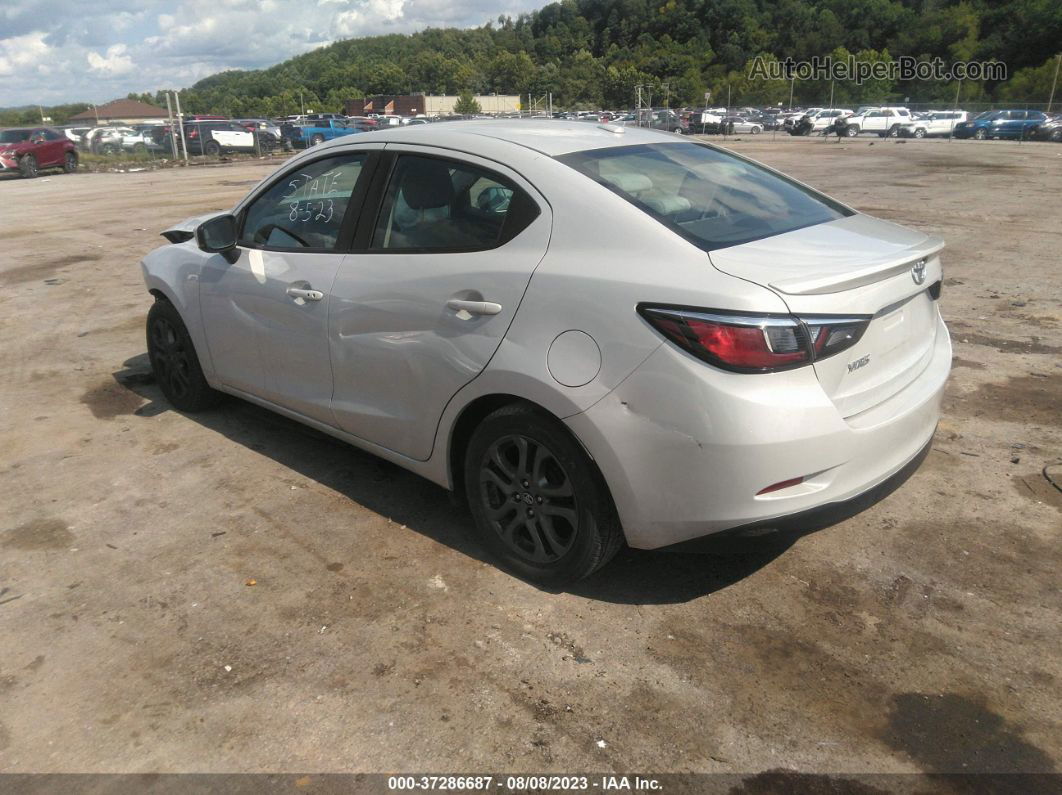 2019 Toyota Yaris Sedan L/le/xle White vin: 3MYDLBYV2KY500188