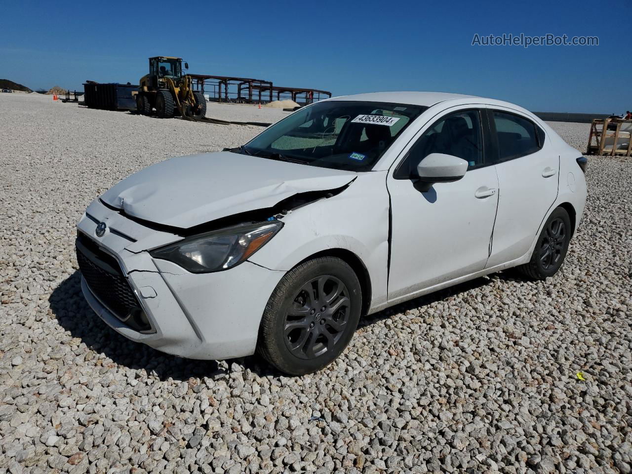 2019 Toyota Yaris L White vin: 3MYDLBYV2KY525866