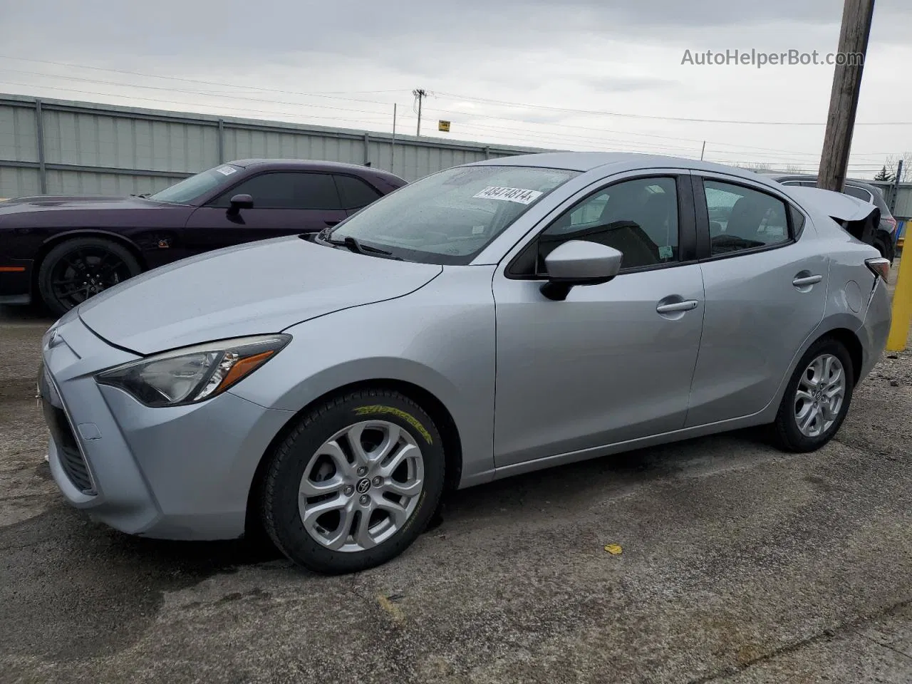 2018 Toyota Yaris Ia  Silver vin: 3MYDLBYV3JY302332