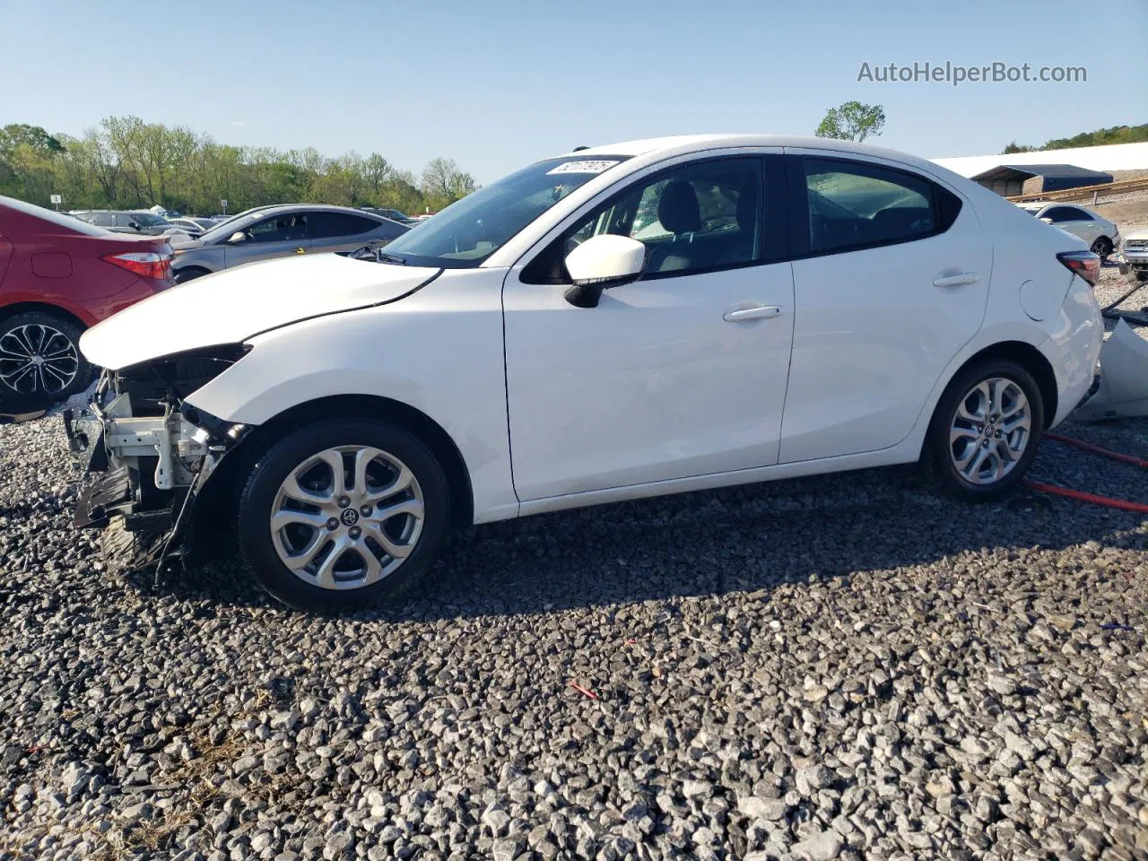 2018 Toyota Yaris Ia  White vin: 3MYDLBYV3JY329255
