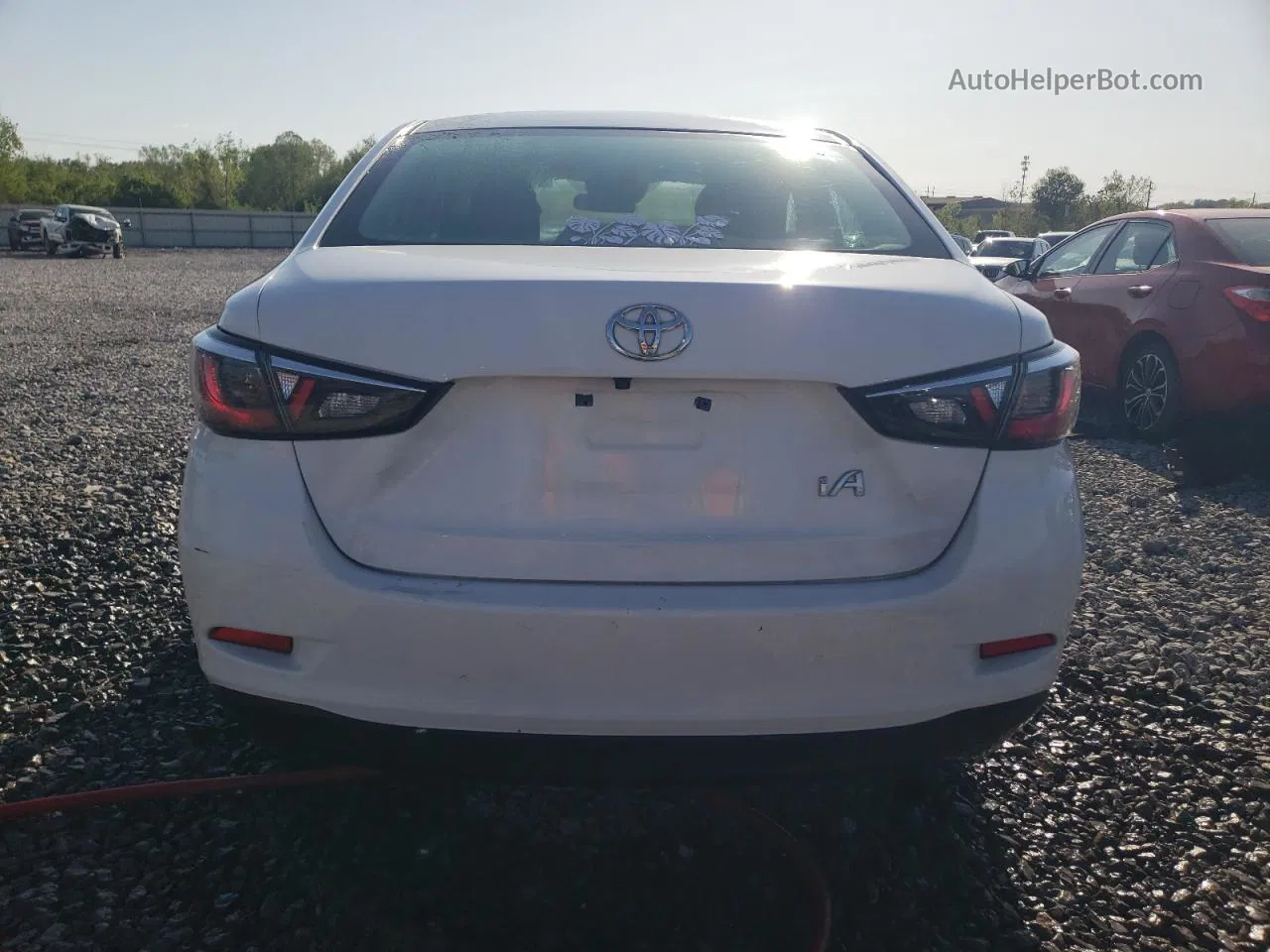 2018 Toyota Yaris Ia  White vin: 3MYDLBYV3JY329255
