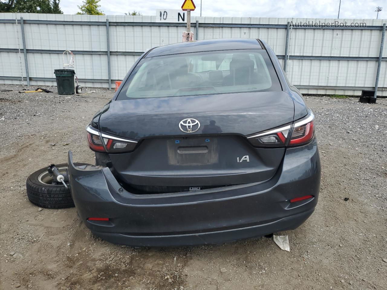 2018 Toyota Yaris Ia  Gray vin: 3MYDLBYV3JY330437