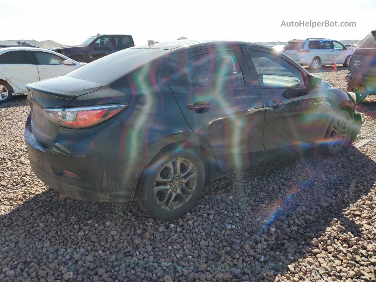 2019 Toyota Yaris L Charcoal vin: 3MYDLBYV3KY508221