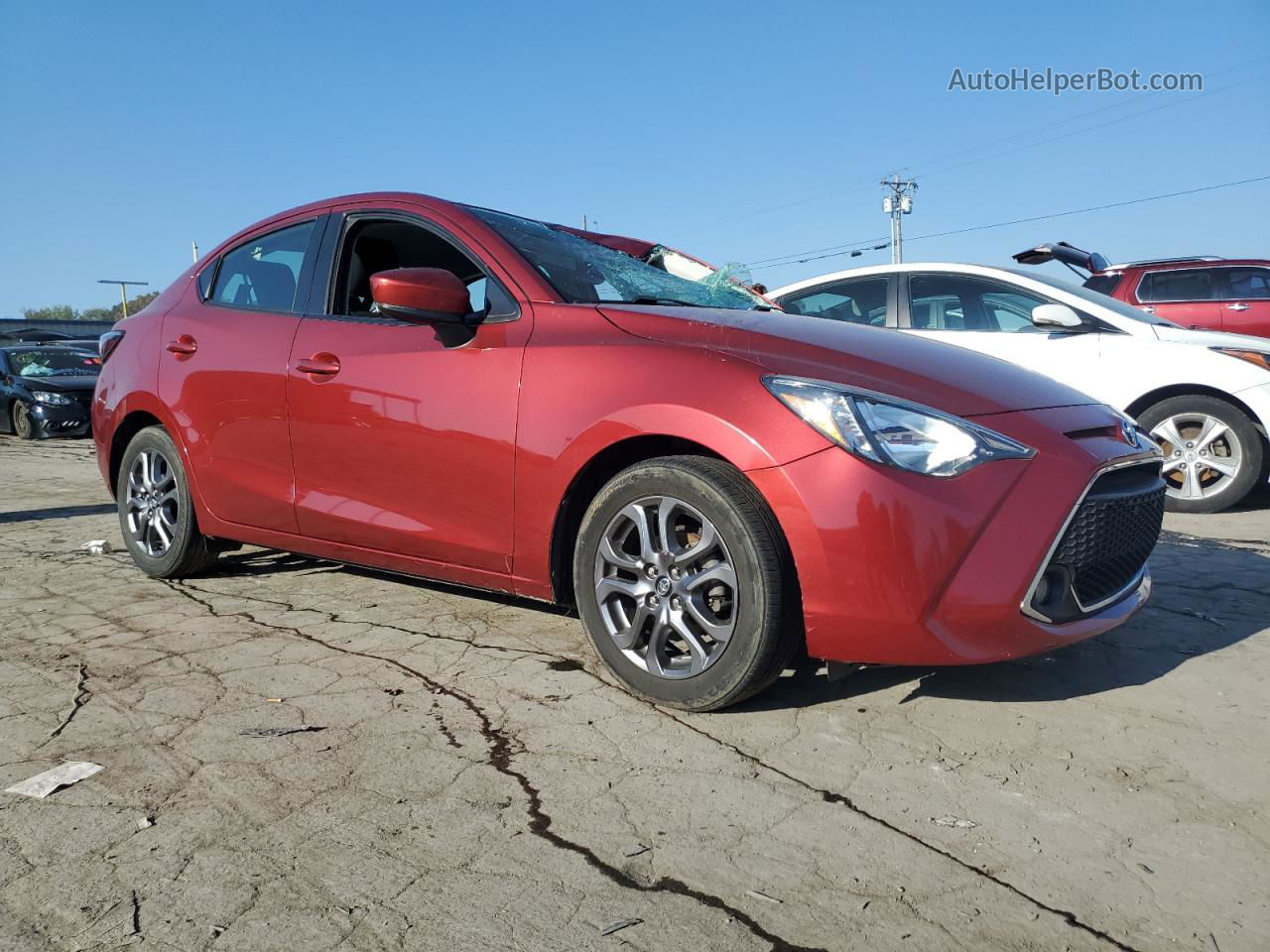 2019 Toyota Yaris L Бордовый vin: 3MYDLBYV3KY509305