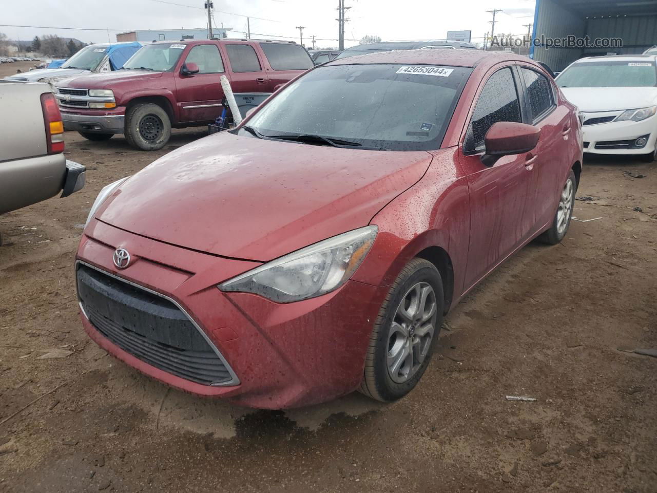 2018 Toyota Yaris Ia  Red vin: 3MYDLBYV4JY306745