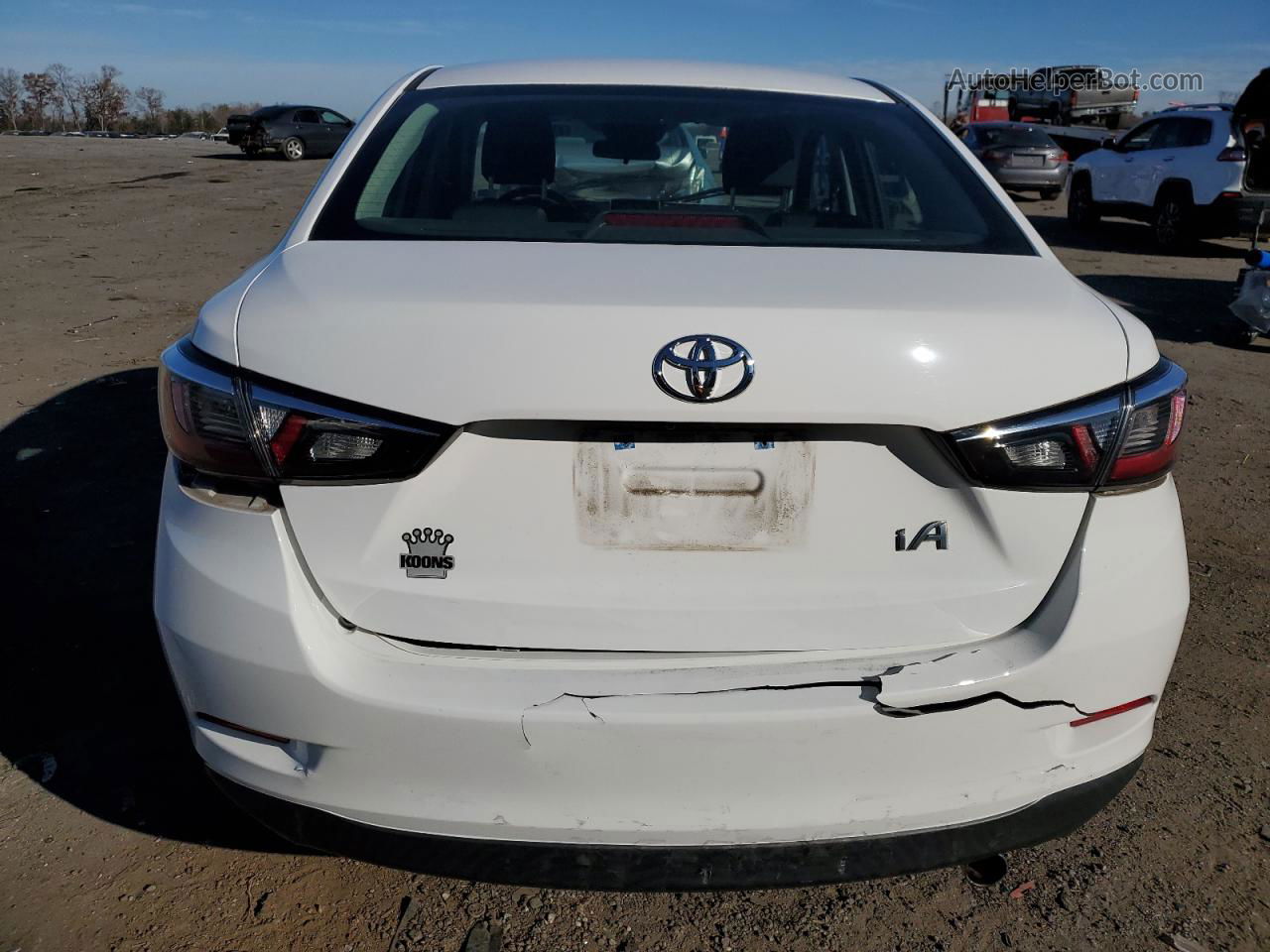 2018 Toyota Yaris Ia  White vin: 3MYDLBYV4JY329488