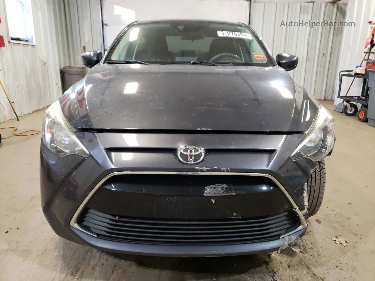 2018 Toyota Yaris Ia  Gray vin: 3MYDLBYV4JY332875