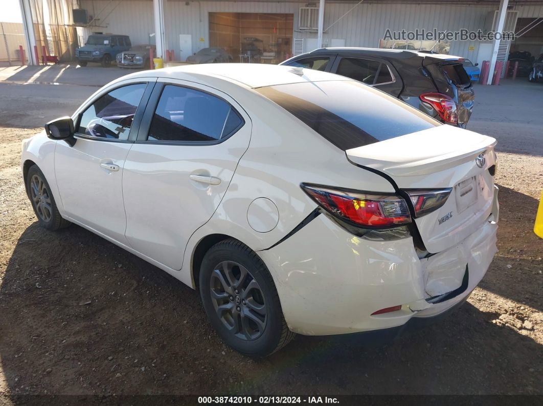 2019 Toyota Yaris Le White vin: 3MYDLBYV4KY511175