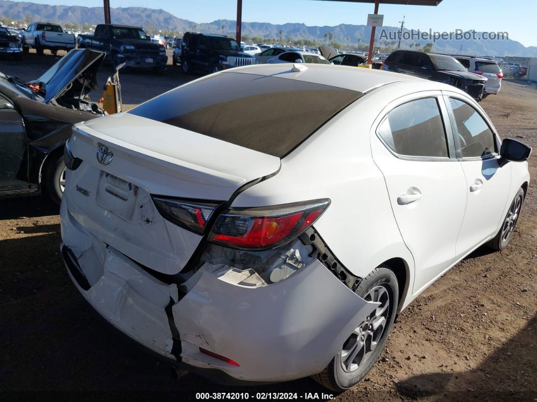 2019 Toyota Yaris Le White vin: 3MYDLBYV4KY511175