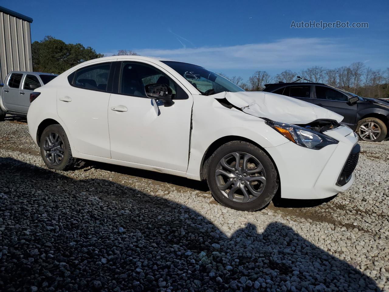 2019 Toyota Yaris L White vin: 3MYDLBYV4KY514173