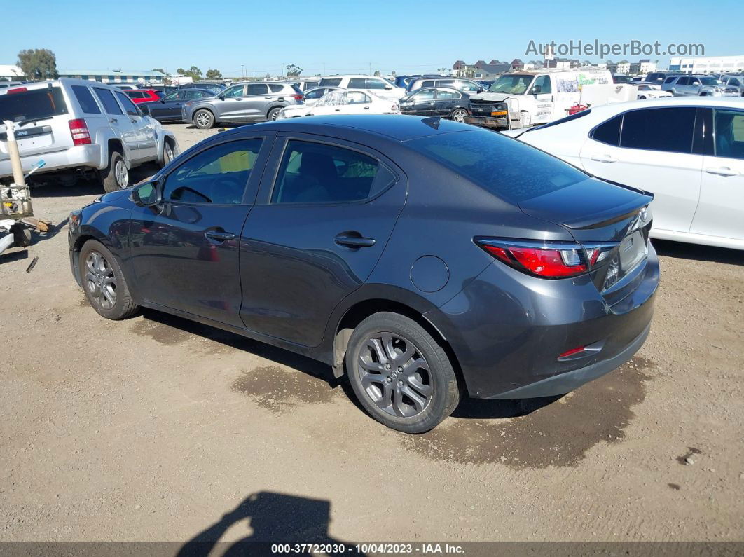 2019 Toyota Yaris Le Gray vin: 3MYDLBYV4KY514481