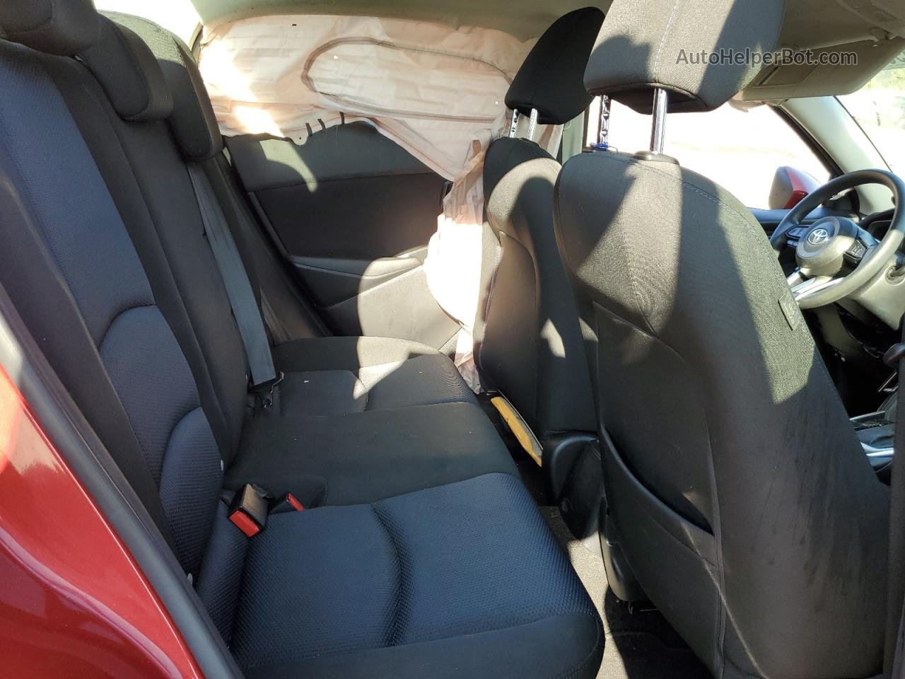 2019 Toyota Yaris L Red vin: 3MYDLBYV4KY524461