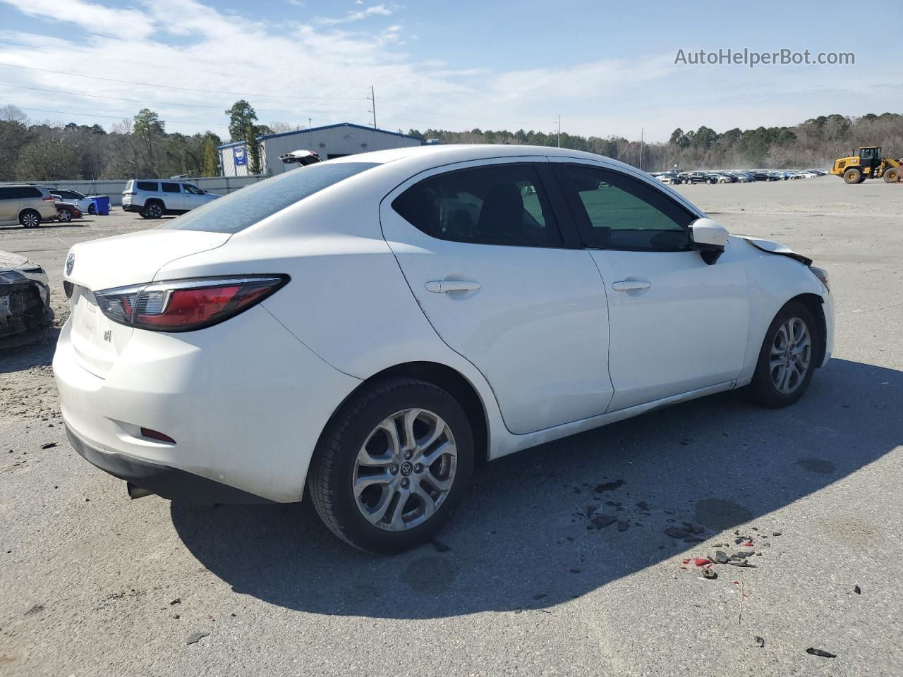 2018 Toyota Yaris Ia  White vin: 3MYDLBYV5JY310836