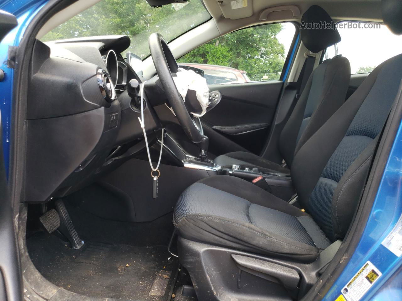 2018 Toyota Yaris Ia  Blue vin: 3MYDLBYV5JY327216