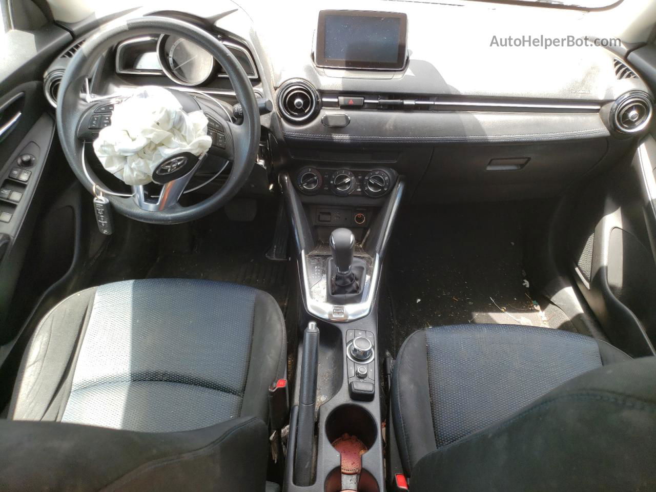 2018 Toyota Yaris Ia  Blue vin: 3MYDLBYV5JY327216