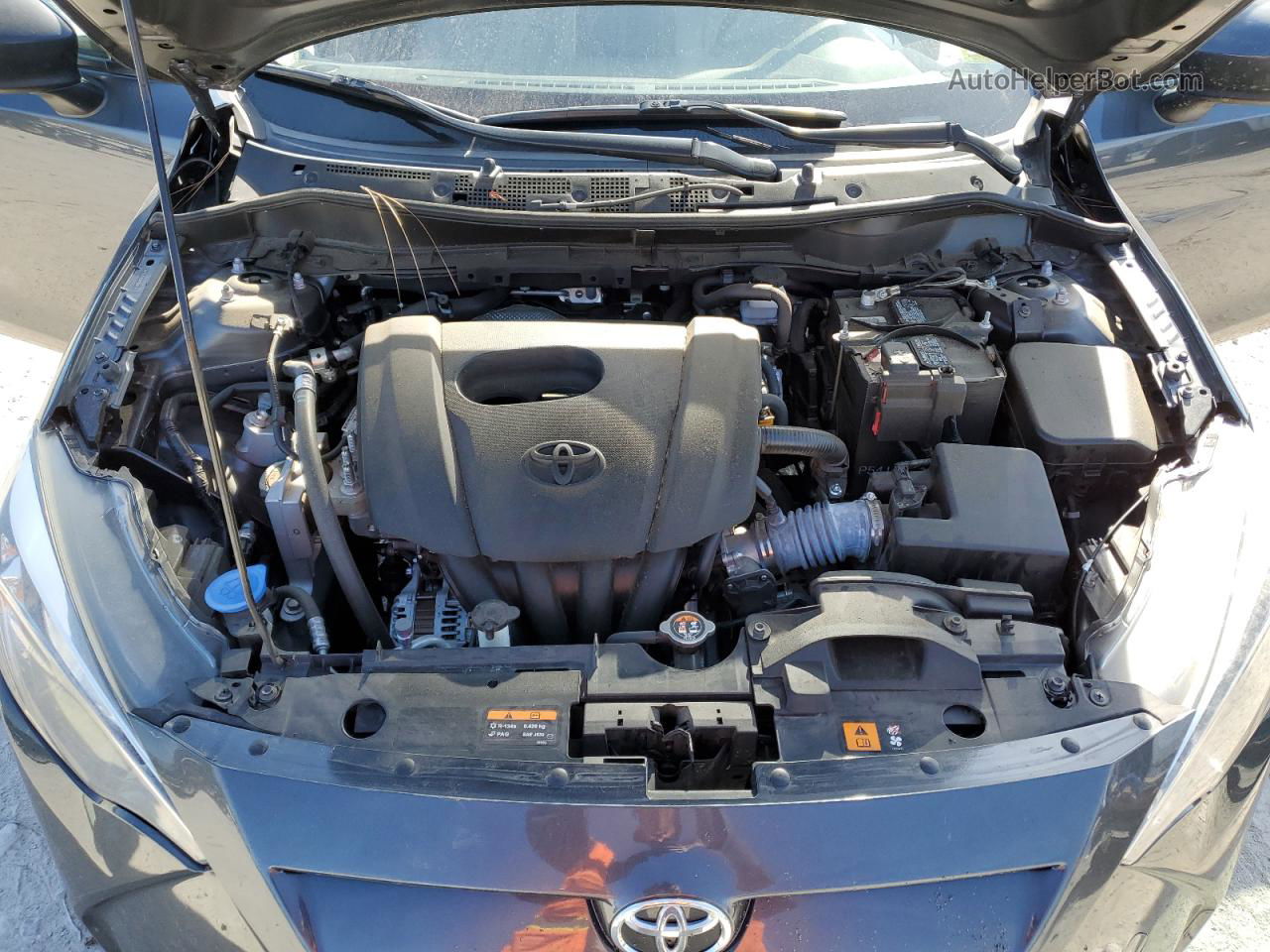 2019 Toyota Yaris L Угольный vin: 3MYDLBYV5KY518734