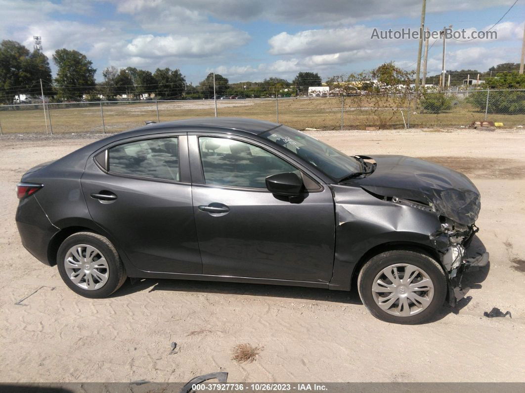 2019 Toyota Yaris L Gray vin: 3MYDLBYV5KY519284