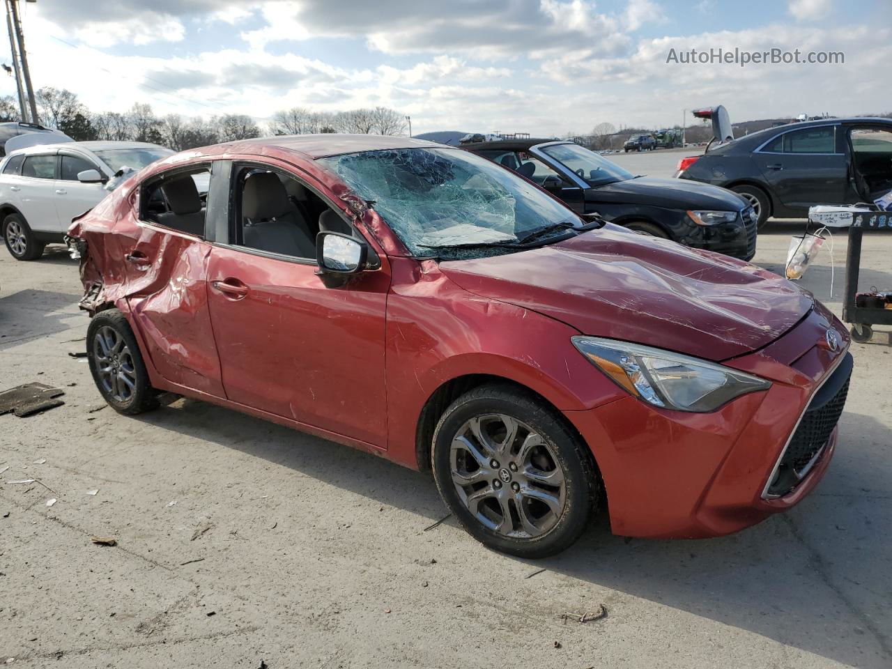 2019 Toyota Yaris L Red vin: 3MYDLBYV5KY520936