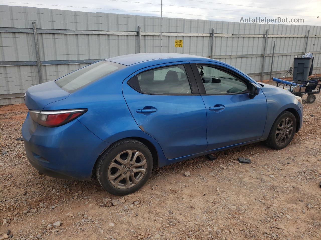 2018 Toyota Yaris Ia  Синий vin: 3MYDLBYV6JY303295