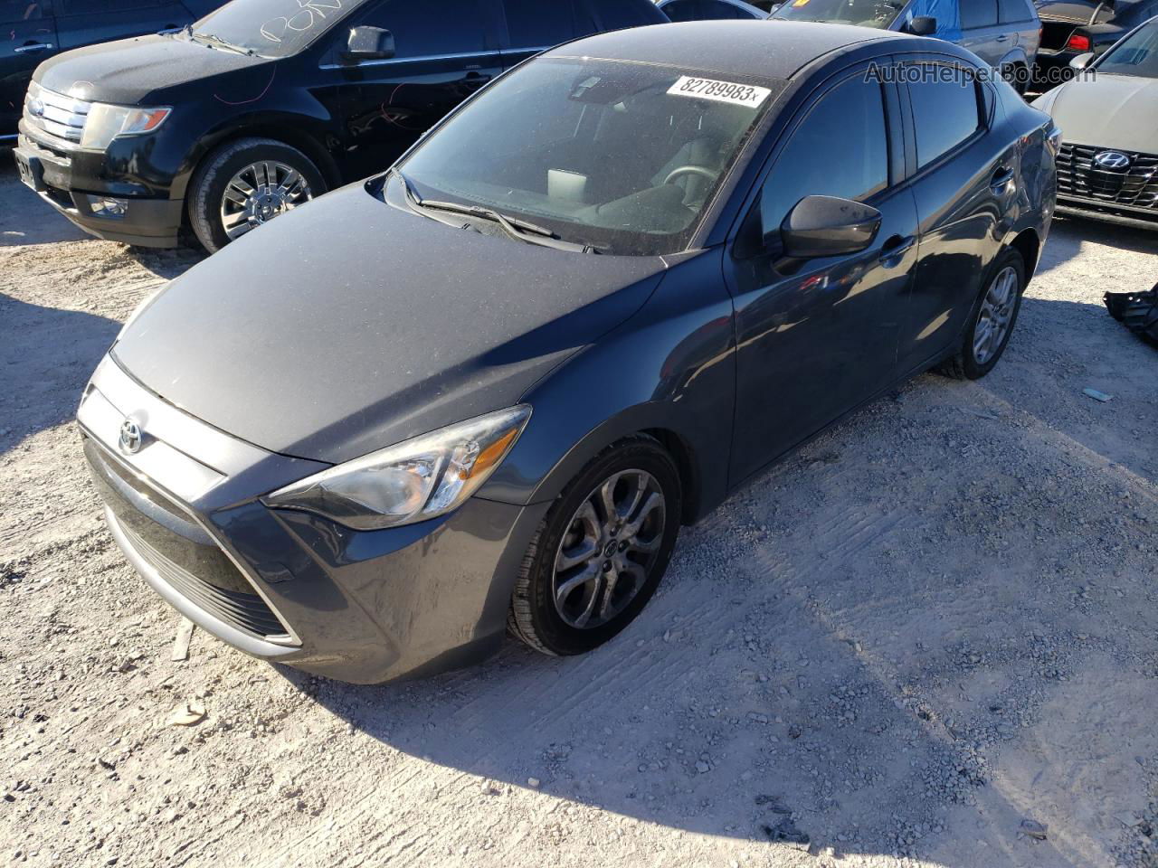 2018 Toyota Yaris Ia  Gray vin: 3MYDLBYV6JY304902