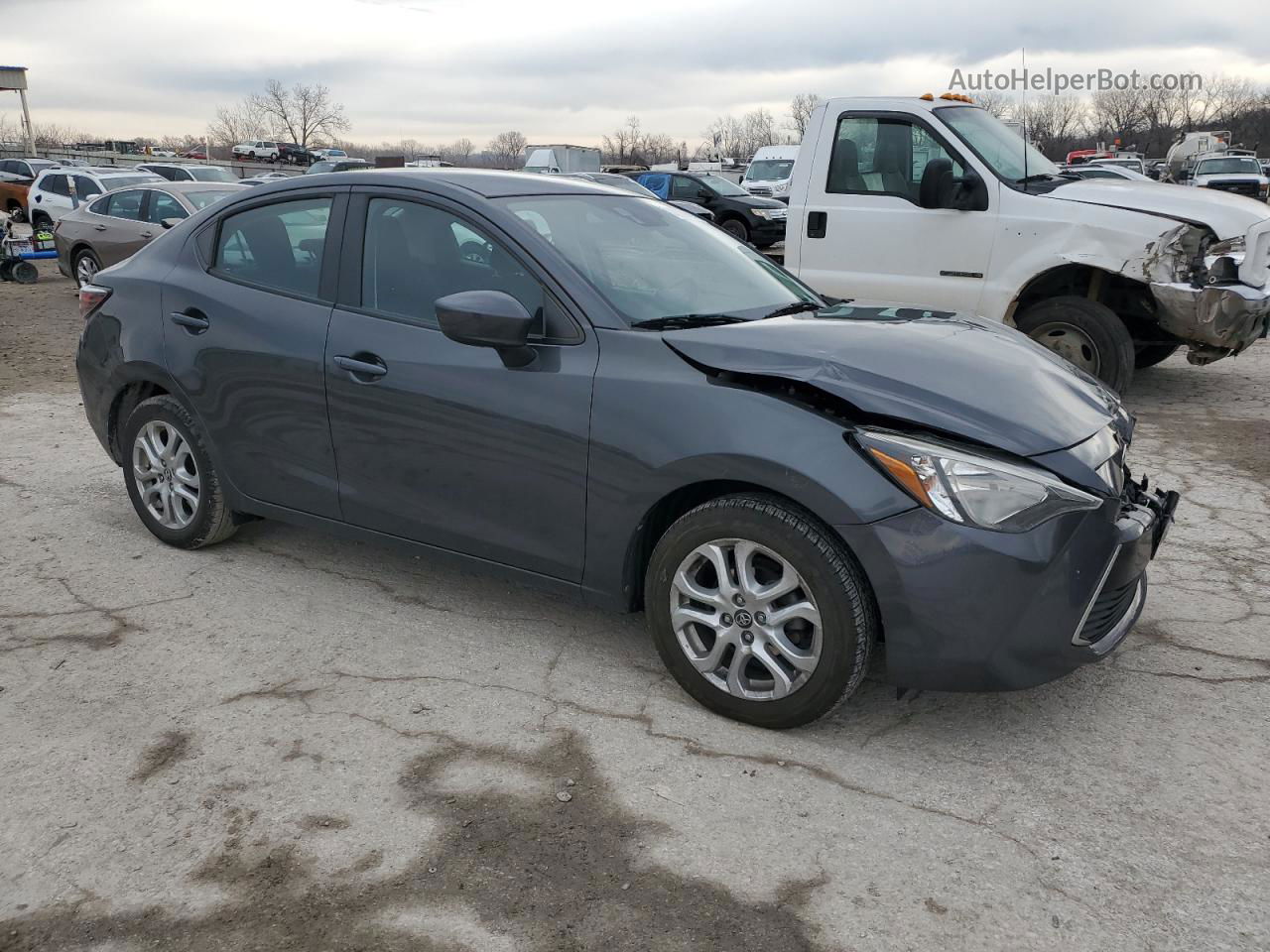 2018 Toyota Yaris Ia  Gray vin: 3MYDLBYV6JY314765